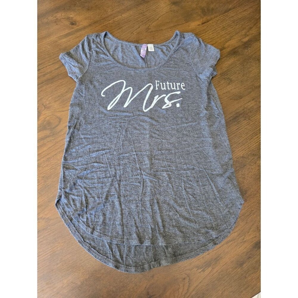 Future Mrs. Gray Scoop Neck‎ T-Shirt XS Alva 96% Rayon 4% Spandex